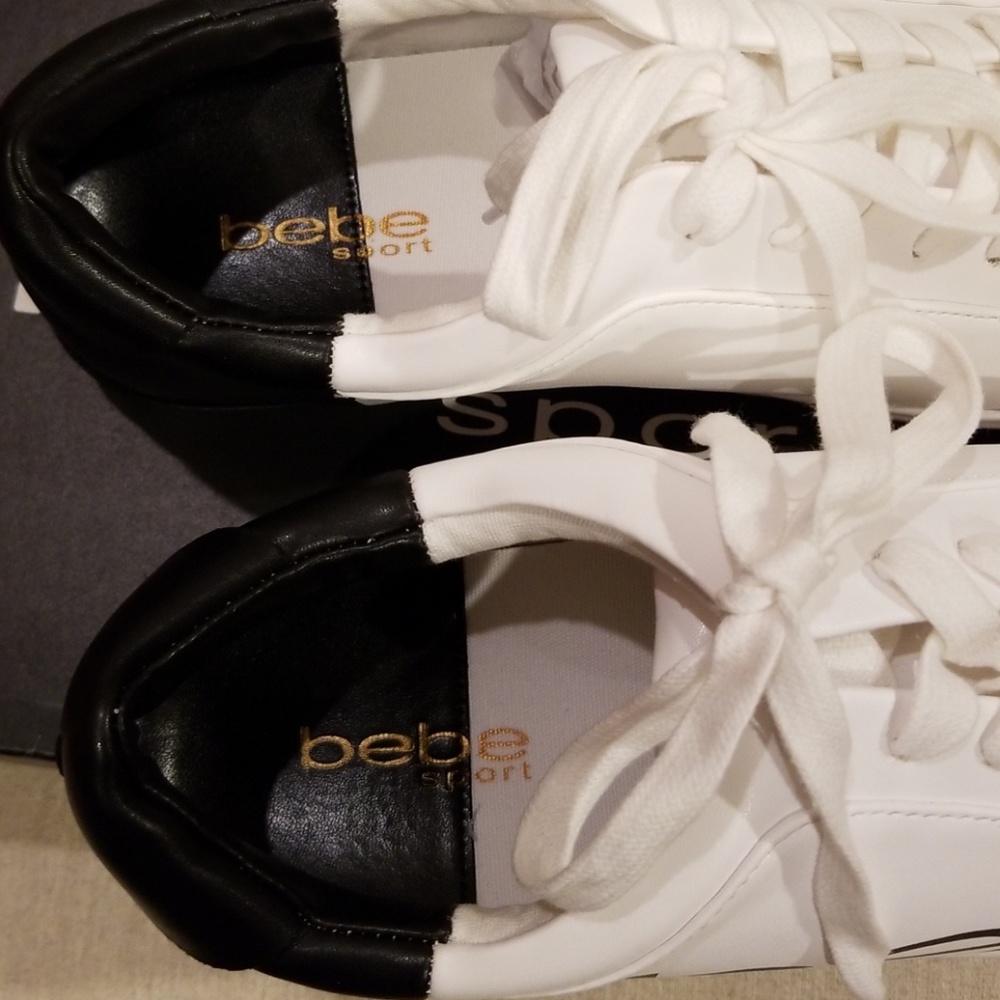 SOLD OUT - Picture 7 of 8